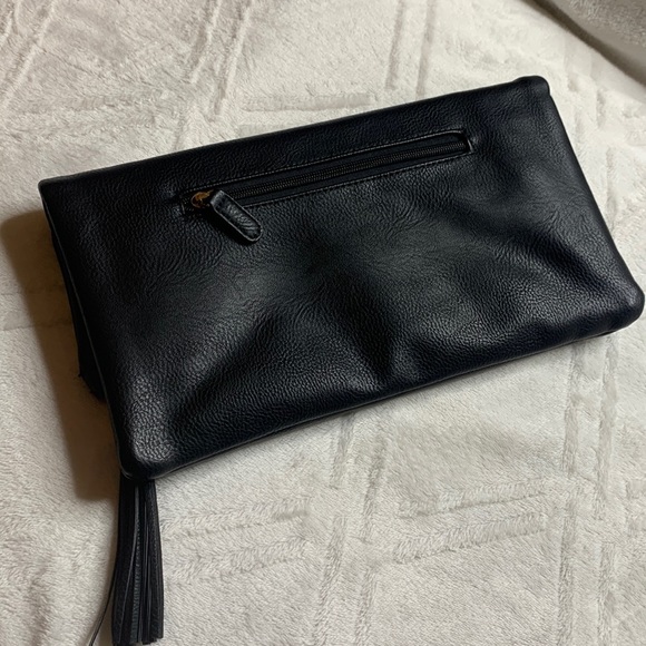 🆕NWOT Black Vegan Leather Crossbody/Clutch - Picture 3 of 13